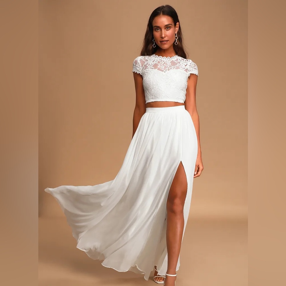 NWOT Lulu’s Sweet Stunner White Lace Two Piece Maxi Dress